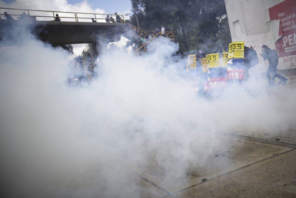 Disturbios en la Universidad Nacional y Plaza de Bolivar durante Paro Nacional.