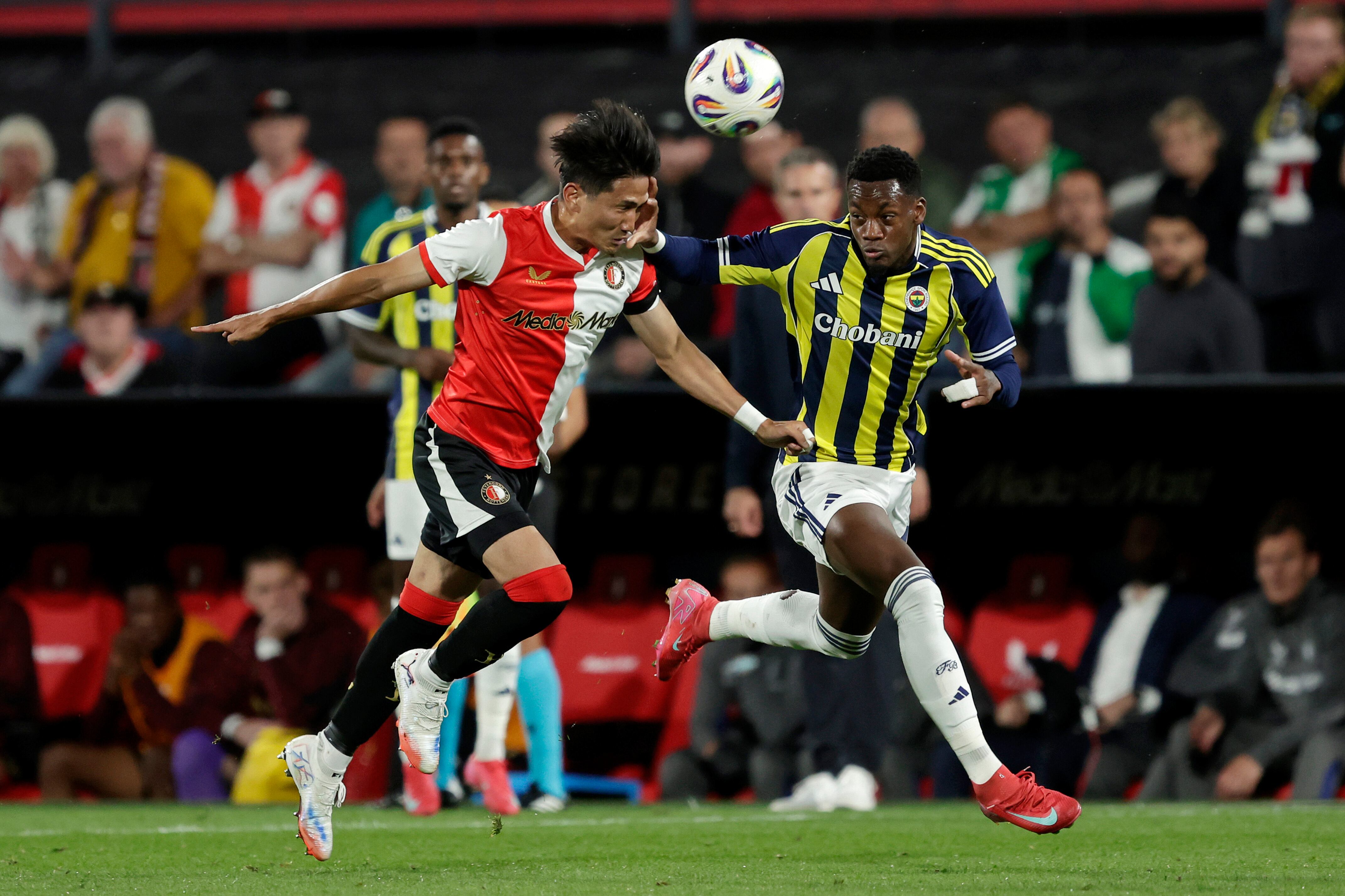 Jhon Jader Durán regresó a la Champions League, pero Fenerbahce perdió con Feyenoord (Photo by Pim Waslander/Soccrates/Getty Images)