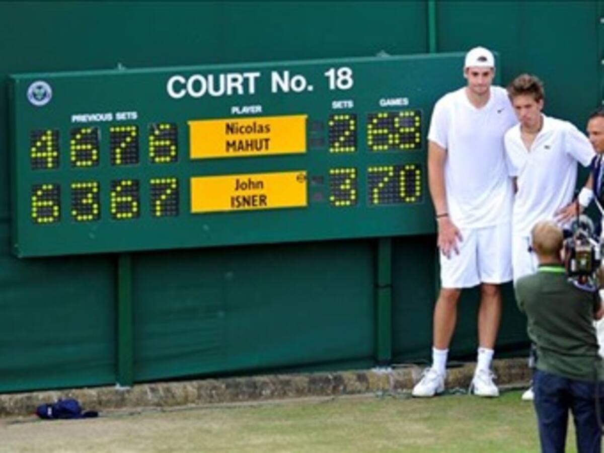 John Isner gana tras once horas el partido más largo de la historia del tenis