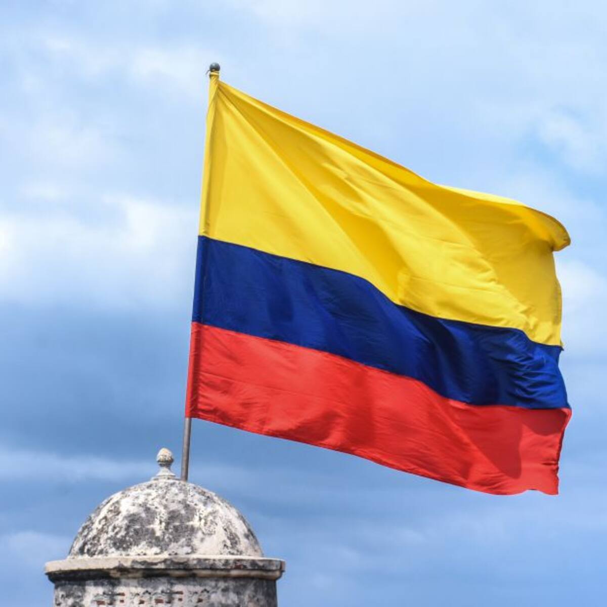 'Colombia puede consultar a países sobre relaciones con terroristas': Duque