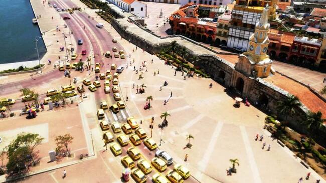 Distrito realizó mesa de diálogo con gremio de taxistas en jornada de protesta pacífica