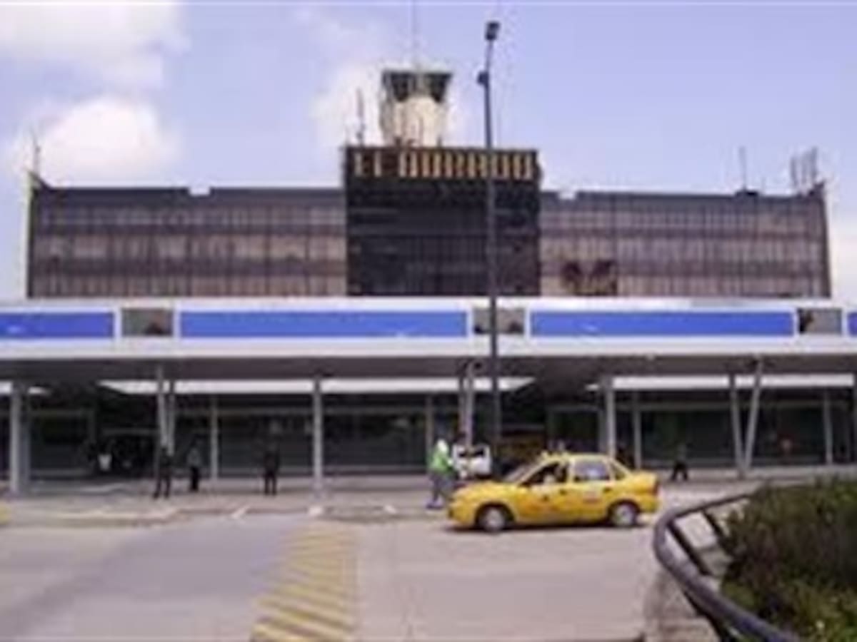 Suspenden entrega de tiquetes para servicio de taxi desde El Dorado