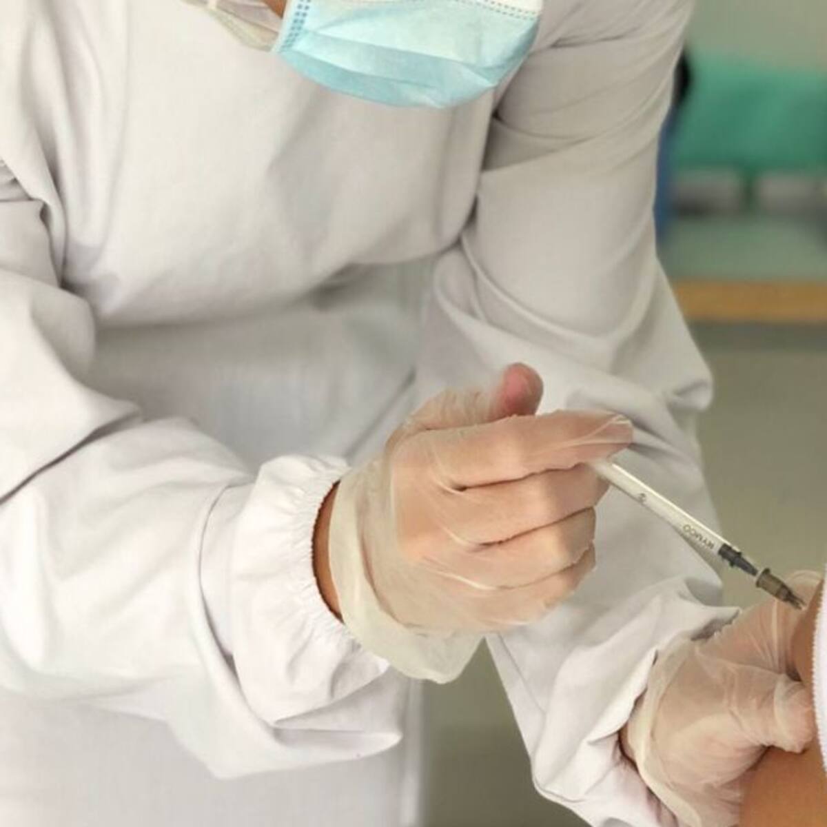 En Armenia sigue la escasez de vacunas contra COVID-19