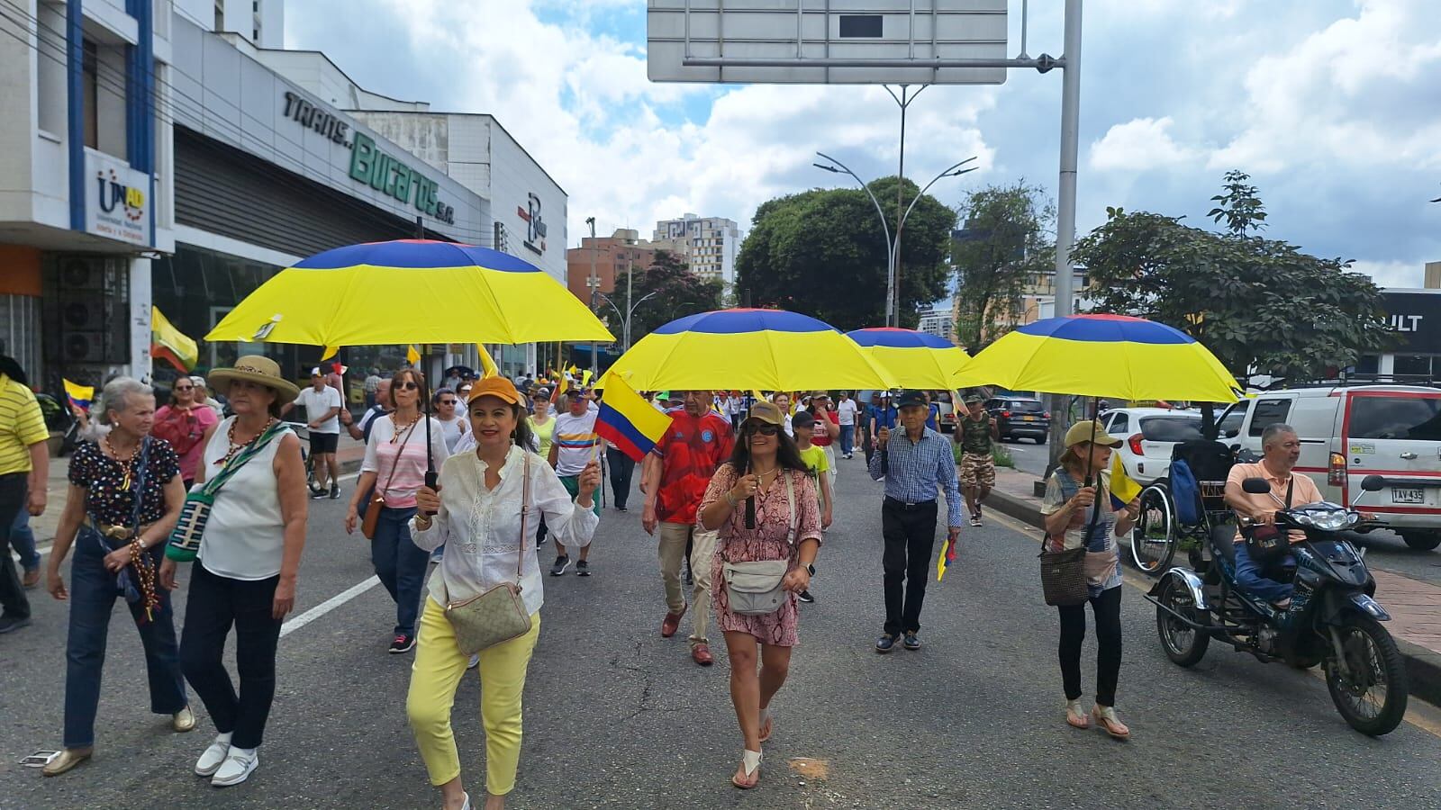 Marcha de la oposición en Bucaramanga