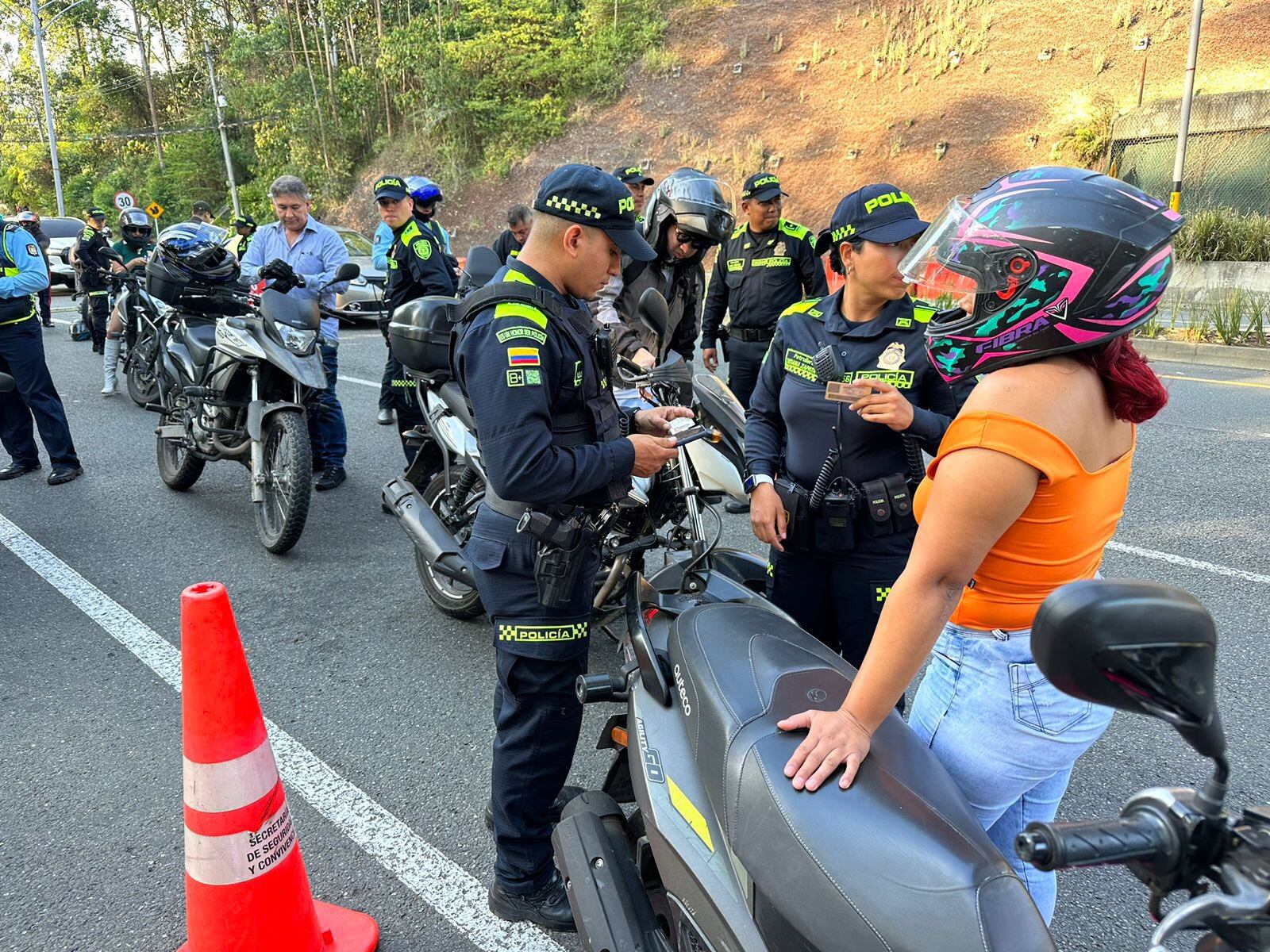 Puestos de control fin de semana en Medellín. Foto: Secretaría de Seguridad y Convivencia.