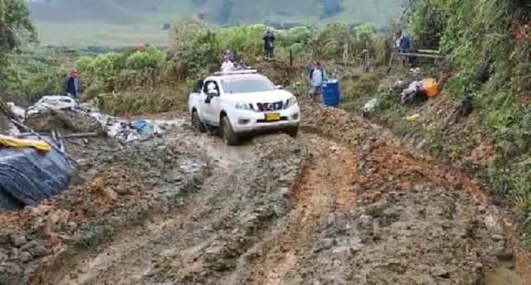 Vías del norte del Tolima colapsadas por la ola invernal