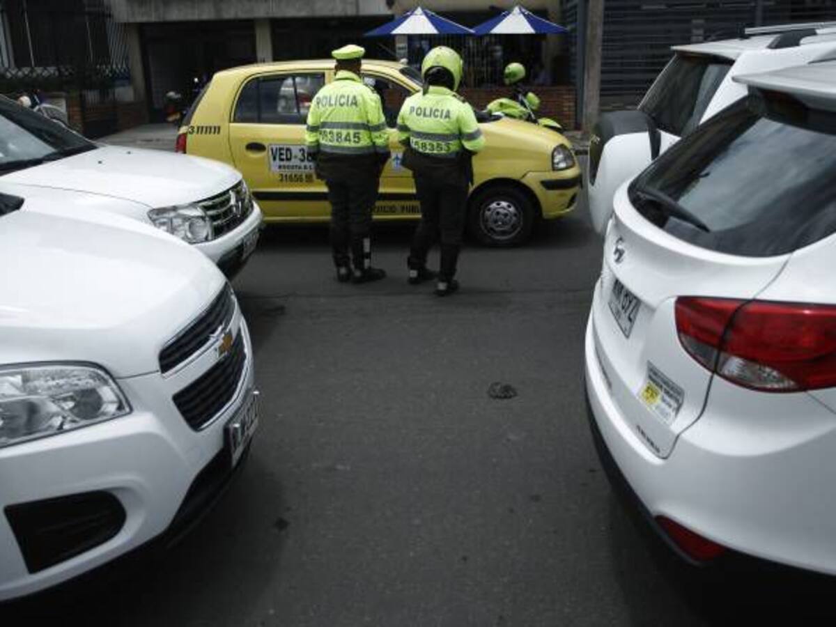 MinTransporte podrá continuar con la reglamentación de taxis de lujo