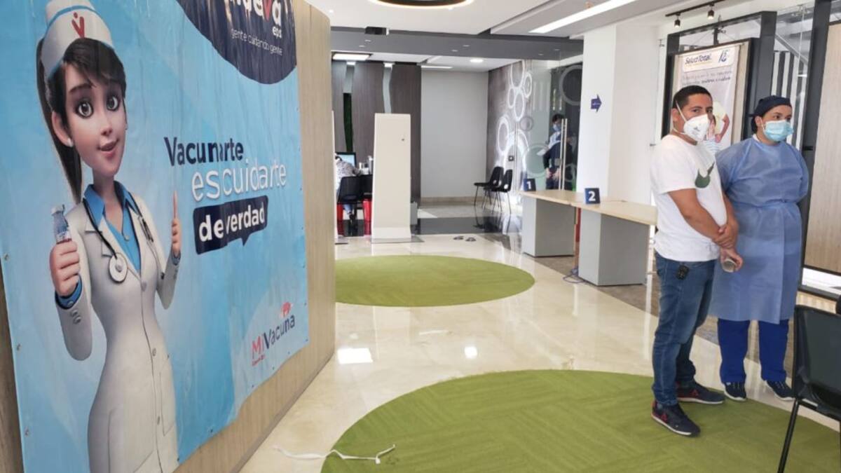 Empresarios ya hicieron el negocio de vacunas chinas