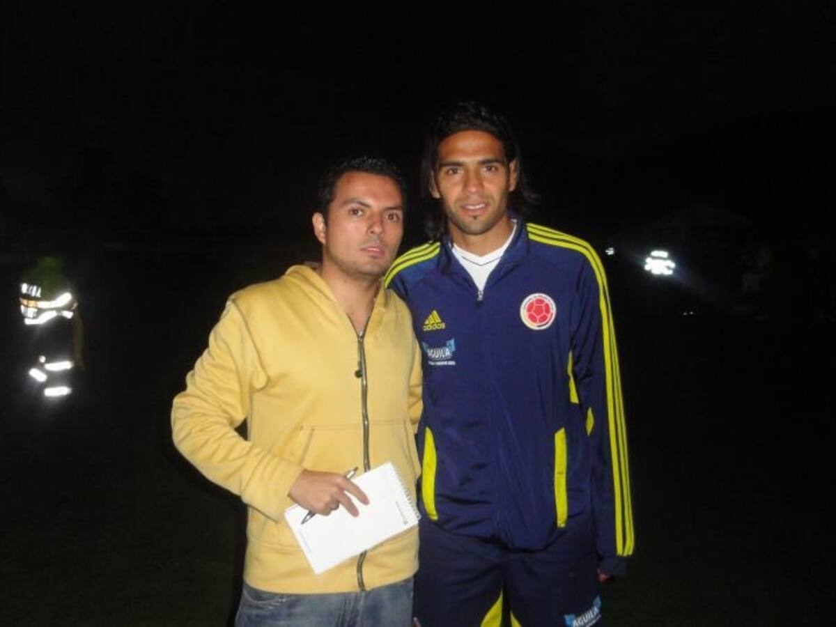 El hincha Jonathan Melo nos envía su foto con Falcao García