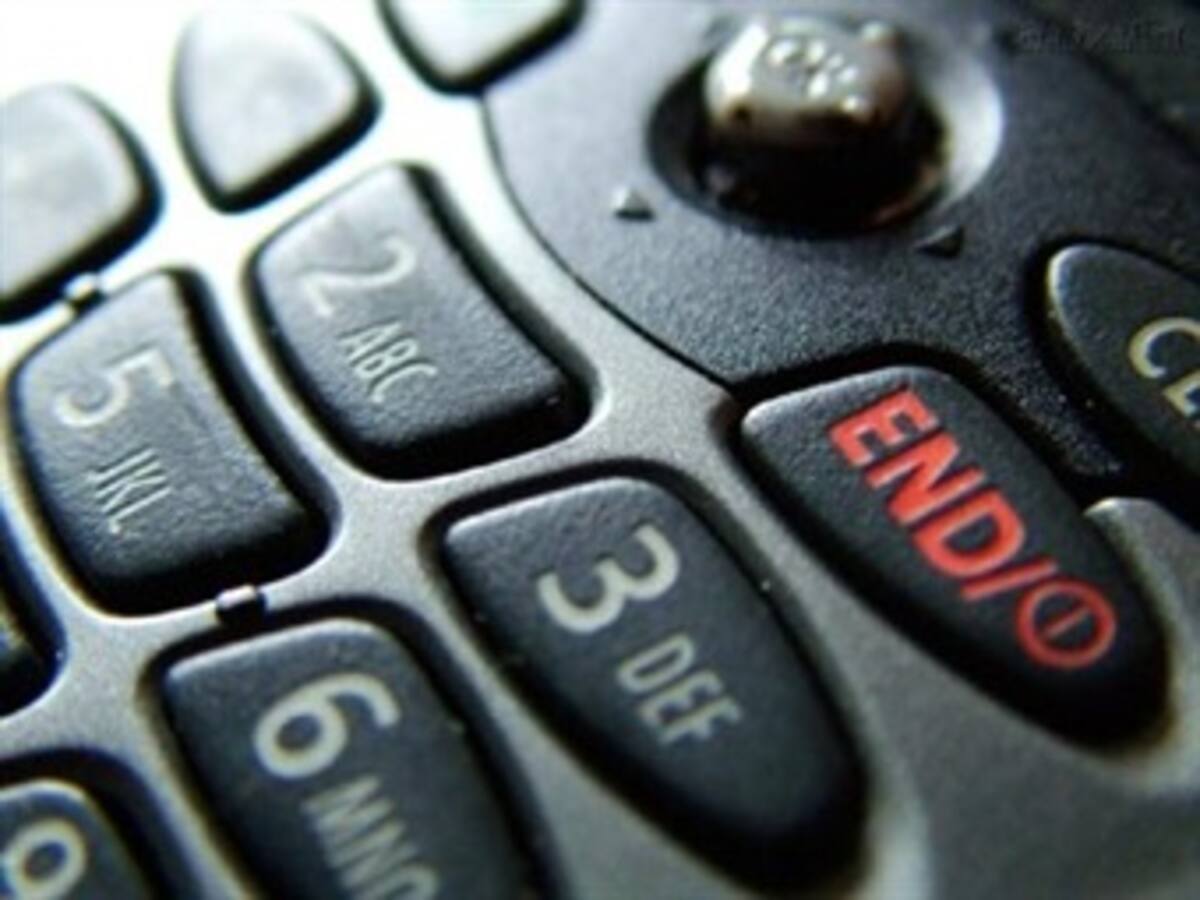 Estudio relaciona el uso del teléfono móvil con el cáncer