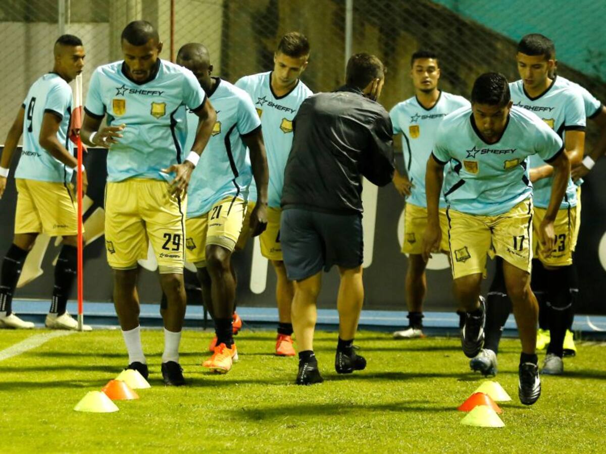 Águilas Doradas confirma 18 casos de COVID-19 y pide aplazamiento