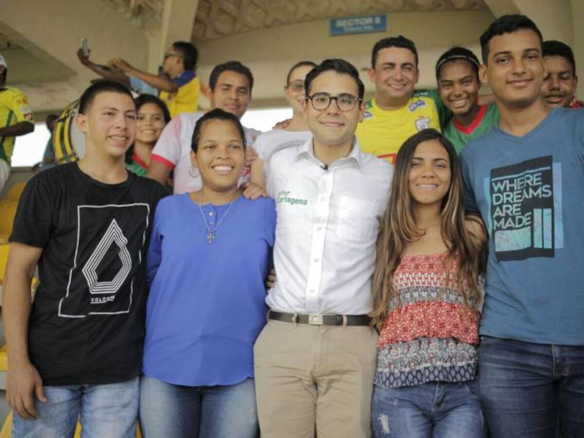 Con barristas y deportistas cartageneros, alcalde Sergio Londoño se conectó con los ciudadanos