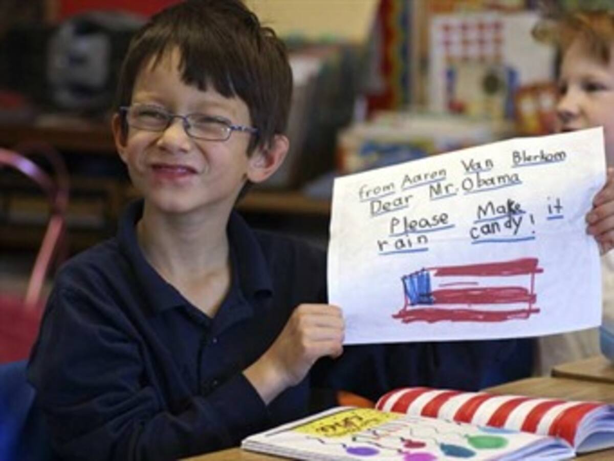 Los niños le escriben a Obama: 'haz que lluevan caramelos'