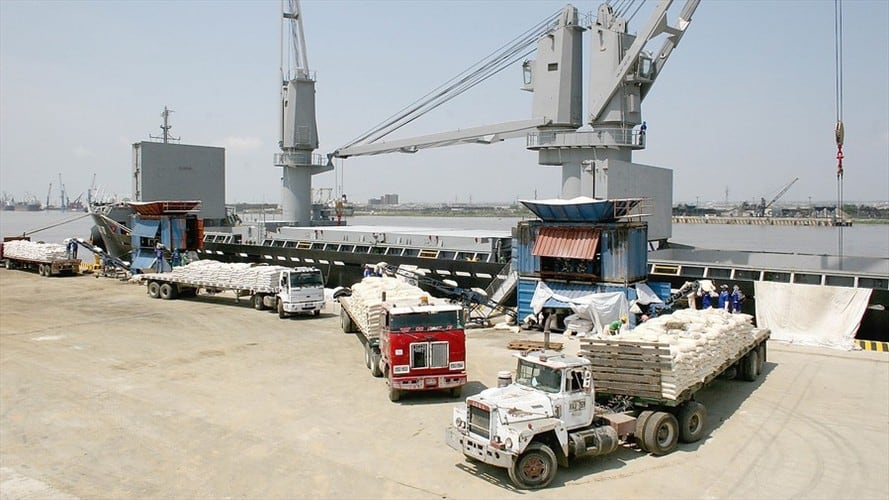 El Invías ha venido indagando sobre cuánto costaría tener una draga permanente en la ciudad de Barranquilla. Foto: Colprensa