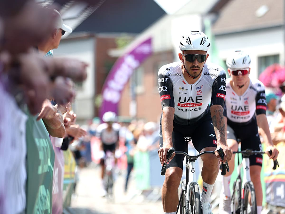 Espectacular batalla entre Tim Merlier y Juan Sebastián Molano en la primera etapa de Vuelta Bélgica