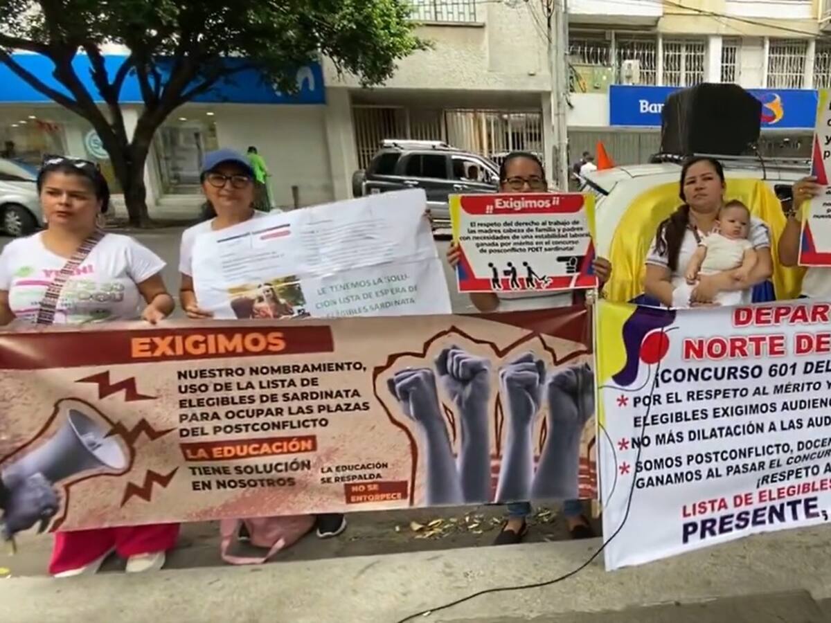 Docentes de Sardinata protestan por el derecho al trabajo