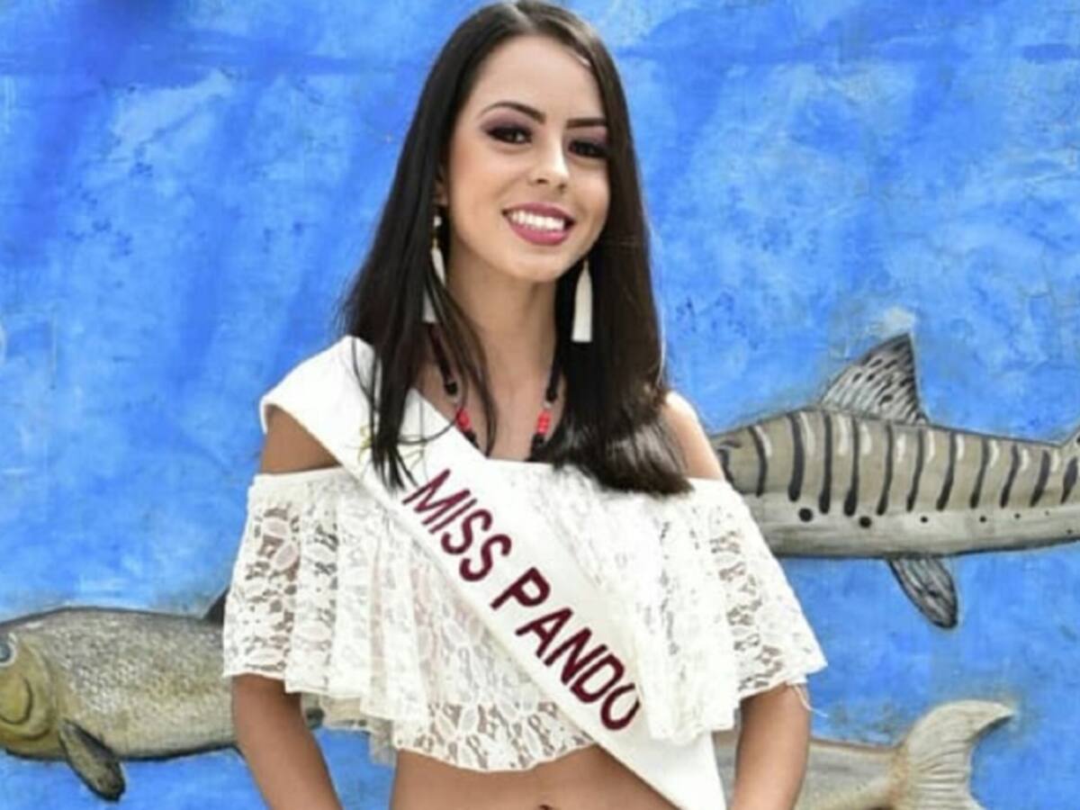 Emocionante reacción de reina boliviana tras escuchar por primera vez