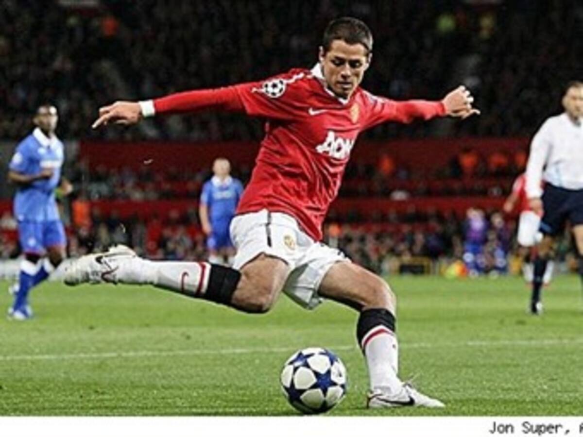 'Chicharito' firma otros cinco años con el Manchester United
