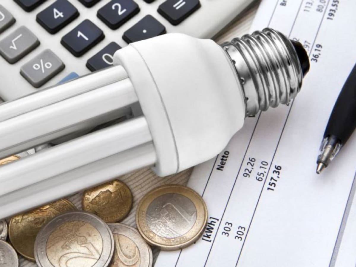 MinTrabajo sella oficinas de electrificadora de Santander, mientras que ANDI advierte riesgos