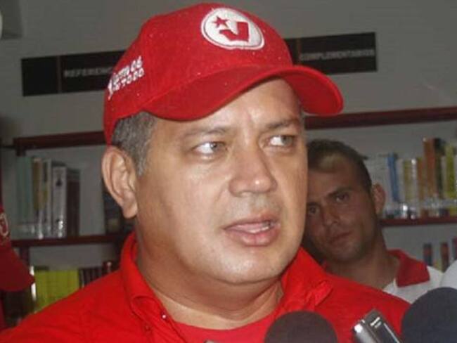 Piden expulsar de Venezuela a comisión de ex presidentes