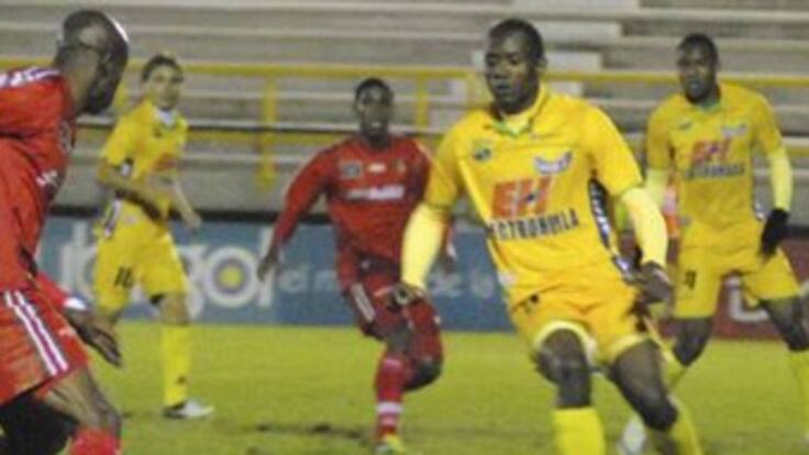 Un Huila necesitado de victoria recibe a Patriotas