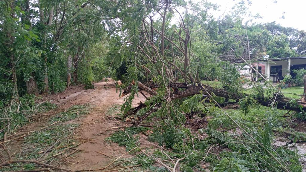 Familias damnificadas en Puerto Nare, Magdalena Medio