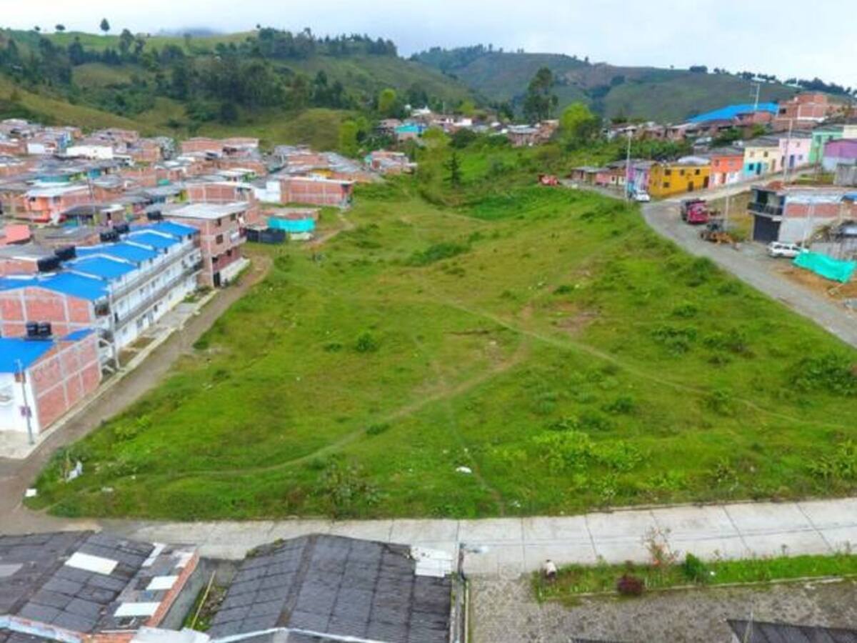 Posibles sobrecostos encontró la Contraloría de Caldas en proyecto Mil Viviendas