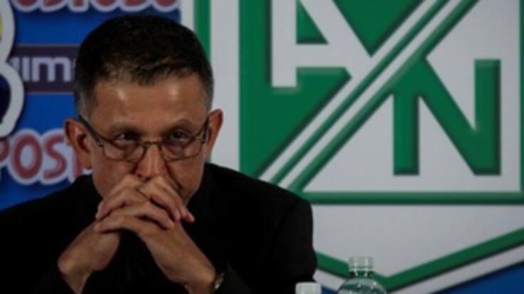 "Seguimos buscando un delantero centro": Juan Carlos Osorio.