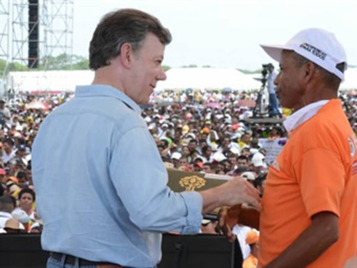 Santos marcha por la paz y le pide juego limpio a las Farc