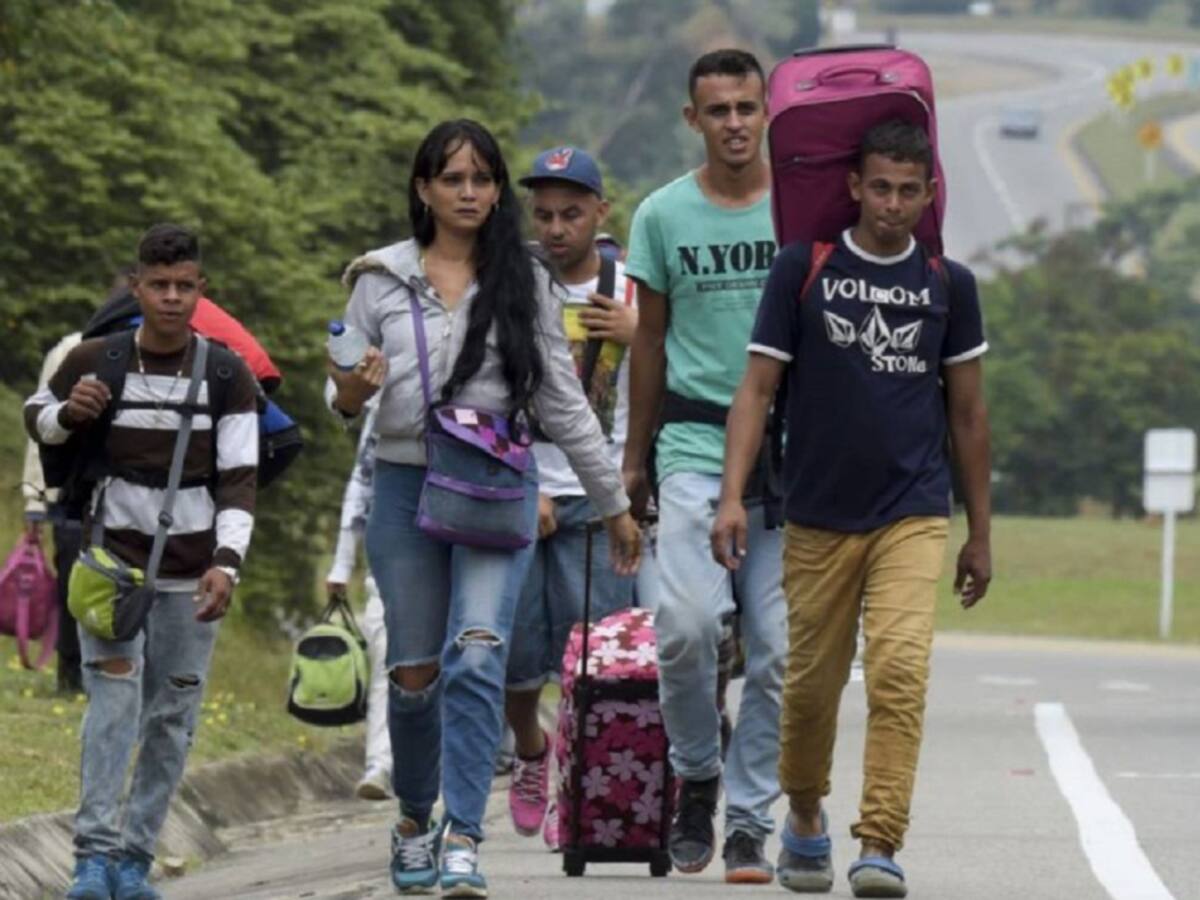 Aumenta retorno de venezolanos por la frontera colombiana
