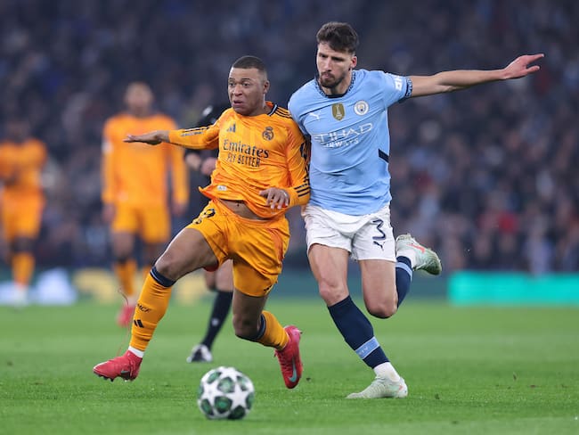 Kylian Mbappe jugador de Real Madrid y Ruben Dias futboliesta de Manchester City en Champions League 2024/25 /Getty Images