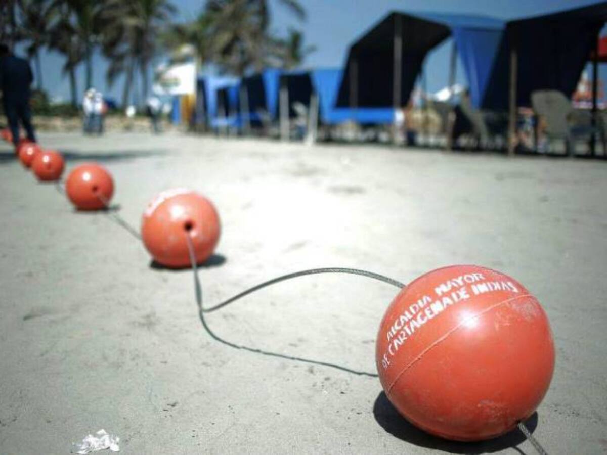 Distrito y surfistas se ponen de acuerdo para el correcto uso de las playas de Bocagrande