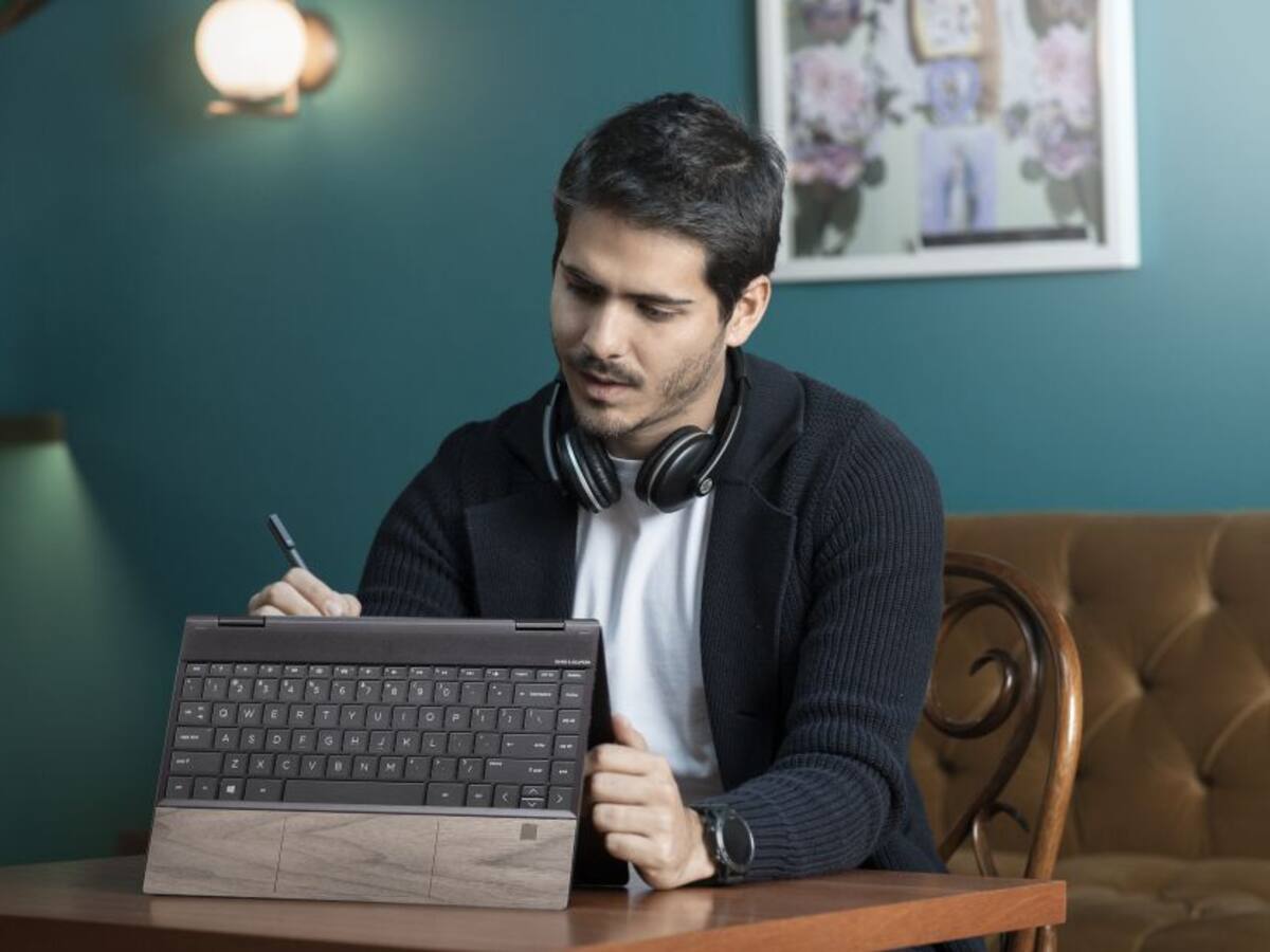 Activa tu creatividad y trabaja donde quieras con el portátil HP ENVY x360