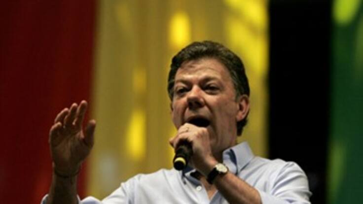 Santos afirma que el secretario de la OEA fue muy diplomático ante las agresiones de Chávez