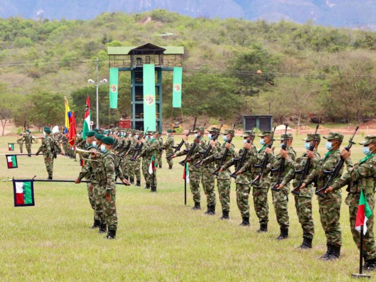 Colombia tiene ahora más de 2000 nuevos soldados profesionales