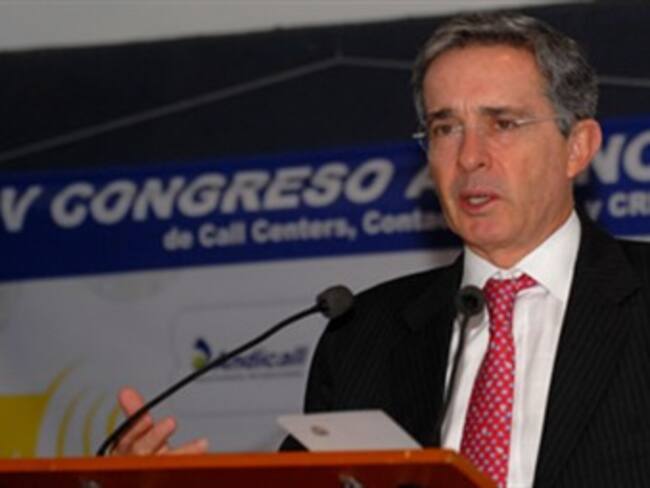 El presidente Uribe presentó los términos del Seguro de Desempleo