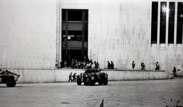 Toma al Palacio de Justicia 