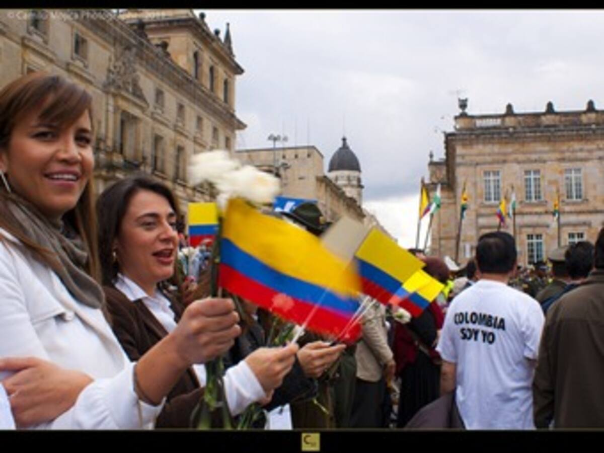 Víctimas se reúnen en Bogotá para exigir la verdad sobre los secuestrados