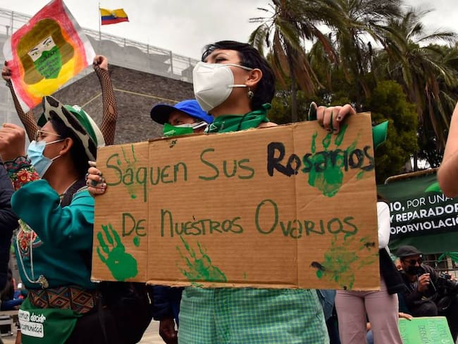 Manifestaciones a favor del aborto en Ecuador. Foto: Getty