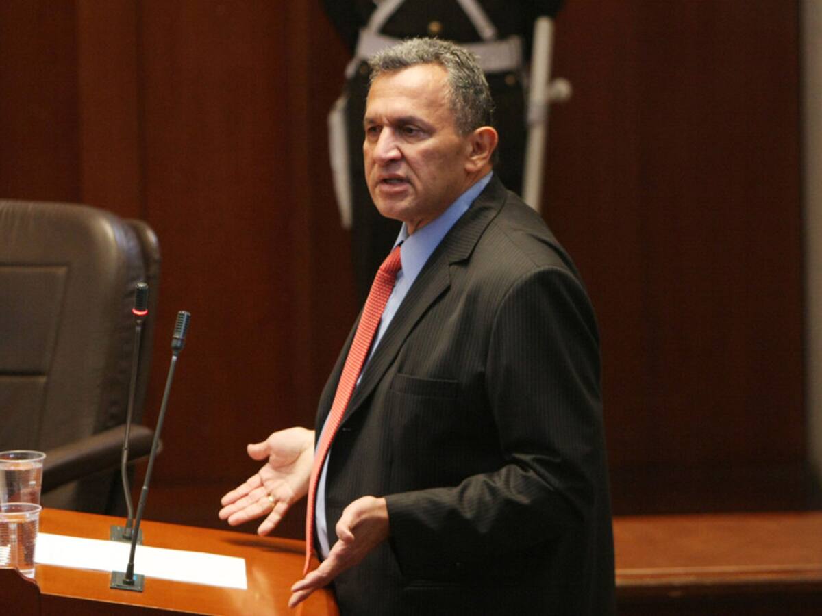 Almario será investigado por todos los delitos en JEP y no por uno como pretendía