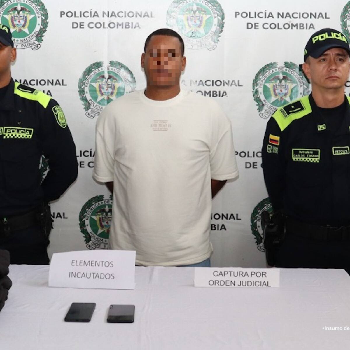 Acusan a un suboficial de la policía de asesinar a la pareja sentimental de su exesposa en Antioquia