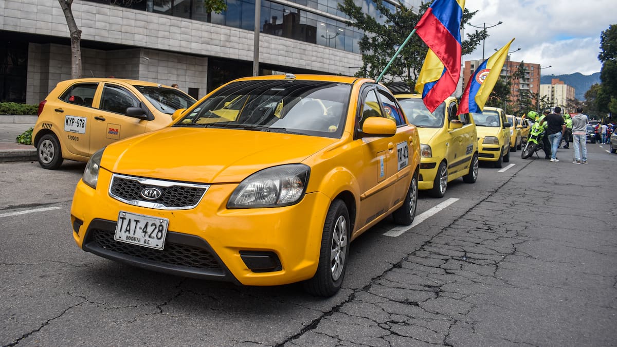 Taxis Libres refuerza protocolos de seguridad tras paseo millonario en Bogotá