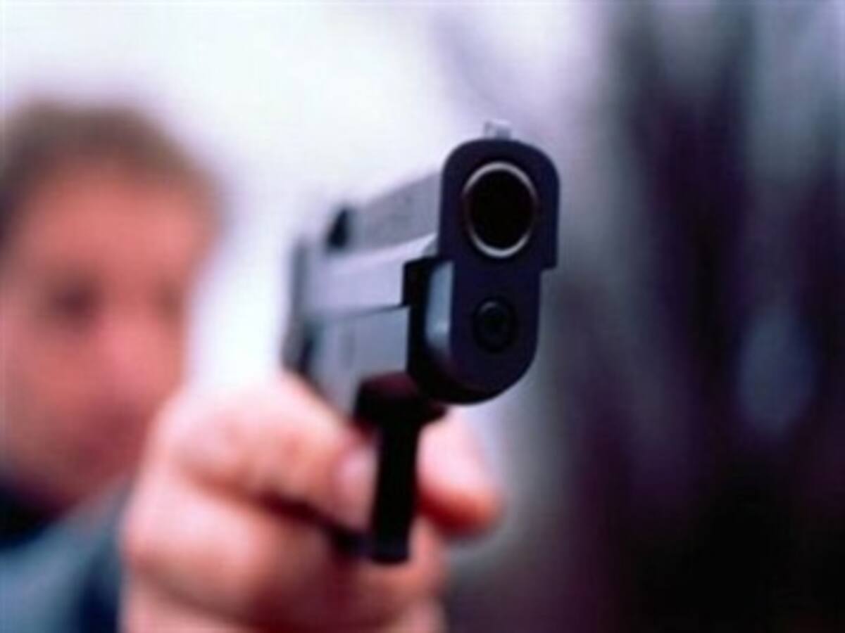 Dos hombres murieron a manos de expolicía en Bogotá, en presunto caso de intolerancia