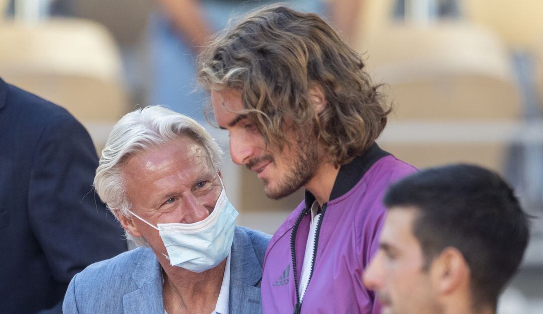 Tsitsipas y Djokovic en Roland Garros