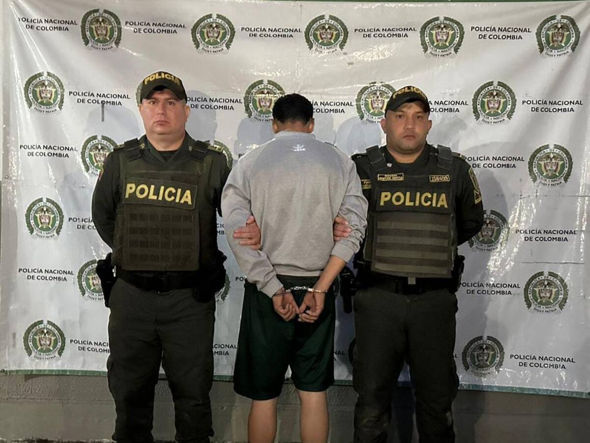 Policía capturó uno de los ladrones que atracaron a ciudadanos en restaurante en vía Armenia-Pereira
