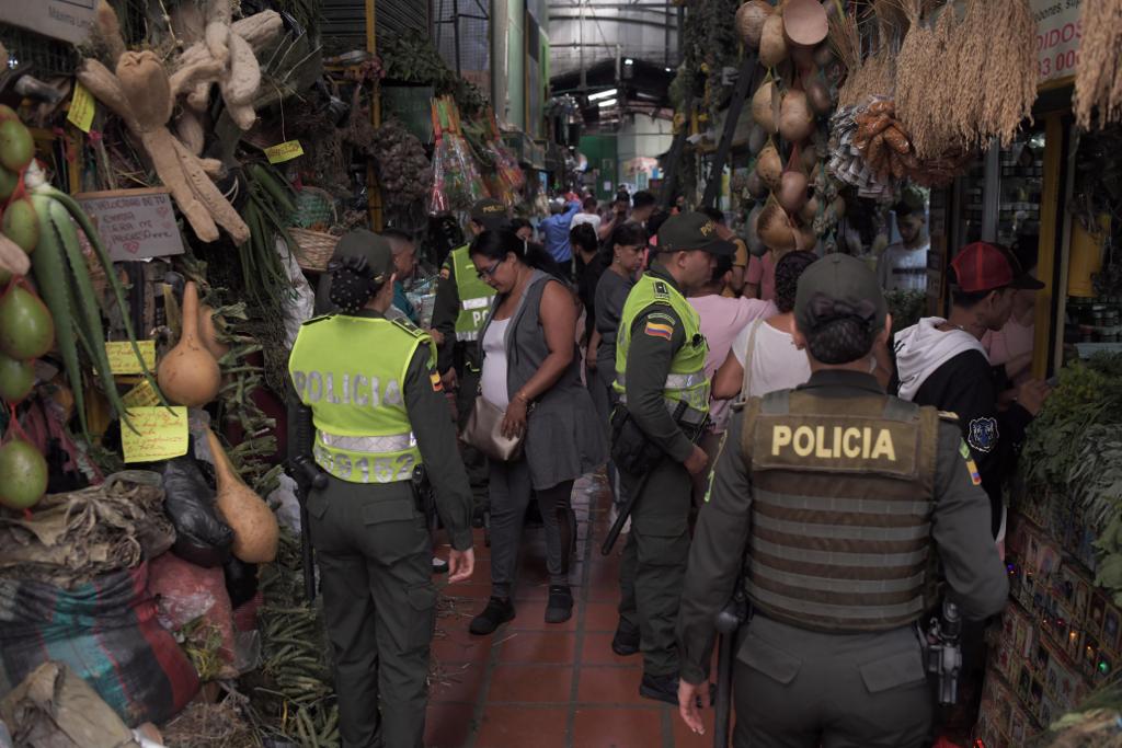 Seguridad Minorista- foto policía