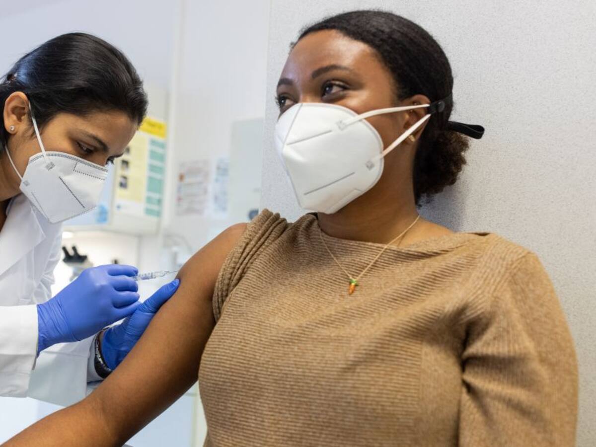 MinSalud: Es preferible perder dosis a que la persona se vaya sin vacunar