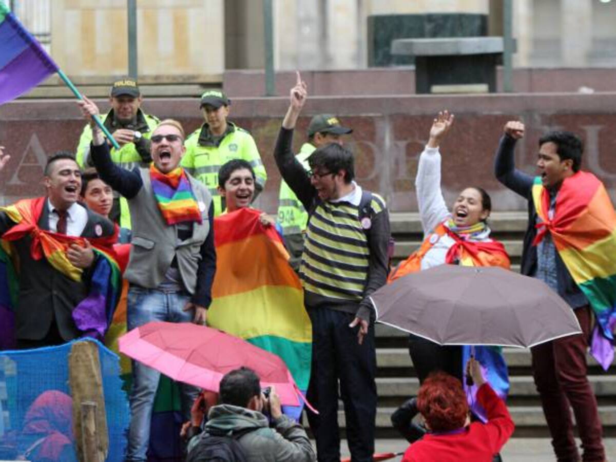Parejas del mismo sexo podrían casarse en Colombia sin restricción