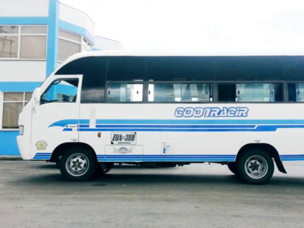 Asaltan buseta en autopistas del café en la vía Armenia Pereira