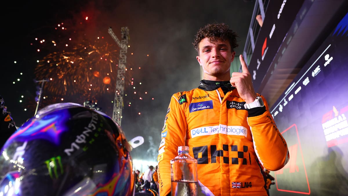 Lando Norris gana en Singapur y mete presión a Verstappen en la carrera por el título